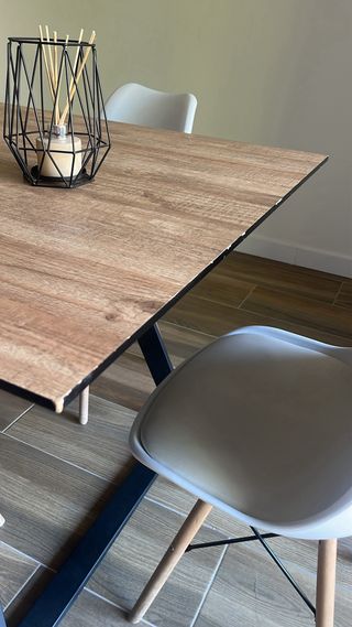 Mesa de comedor 140x90
extensible a 180 cm