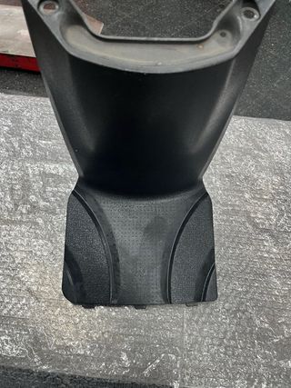 Tapa Batería Honda SH 300 (2011-2015)