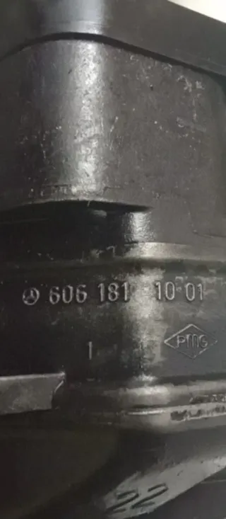 Bomba de aceite Mercedes E W210
