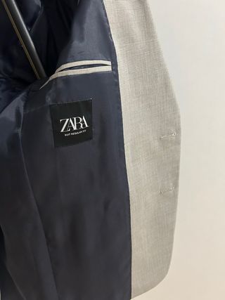 Americana Zara cuadros gris claro Talla 46