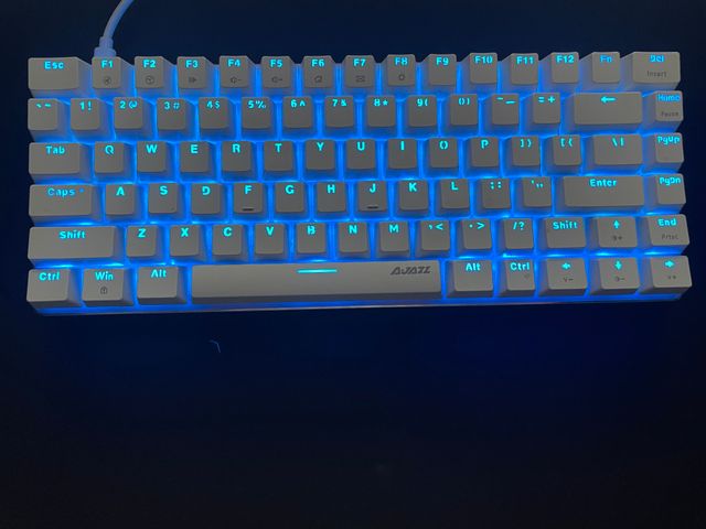 Setup Gamer Completo: PC + 2 monitores + Teclado