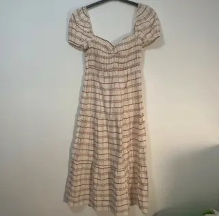 Vestido Bershka cuadros beige y marrón