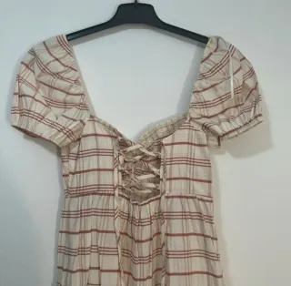 Vestido Bershka cuadros beige y marrón