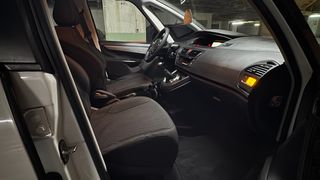 Citroen Grand C4 Picasso 2012