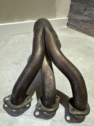 Línea de escape Akrapovic MT09