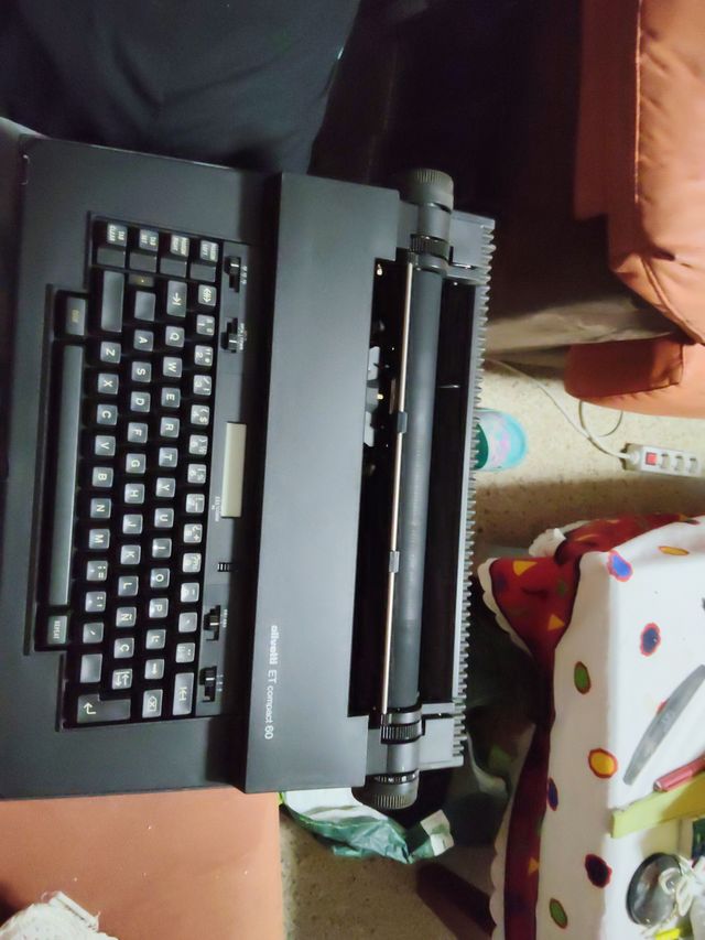 Máquina de escribir Olivetti ET compact 60 compact