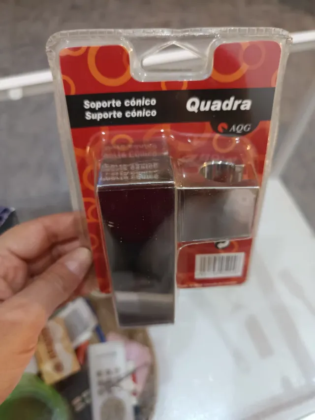 Soporte para alcachofa de bañera