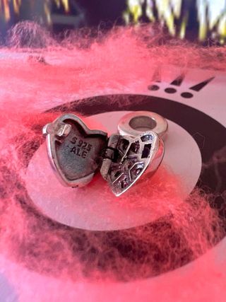 Charm Corazón Caja de Chocolates 