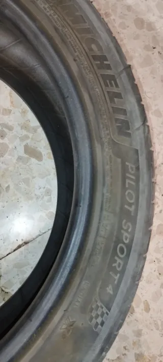 2 Neumáticos Michelin Pilot Sport 4 235/45R18 98Y