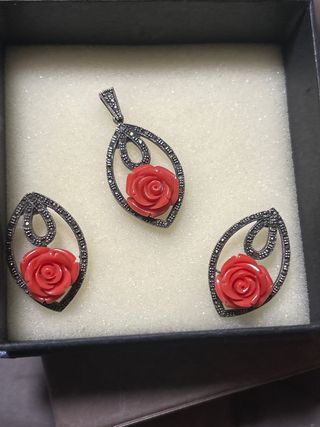 Conjunto Colgante y Pendientes Coral Rosa Plata
