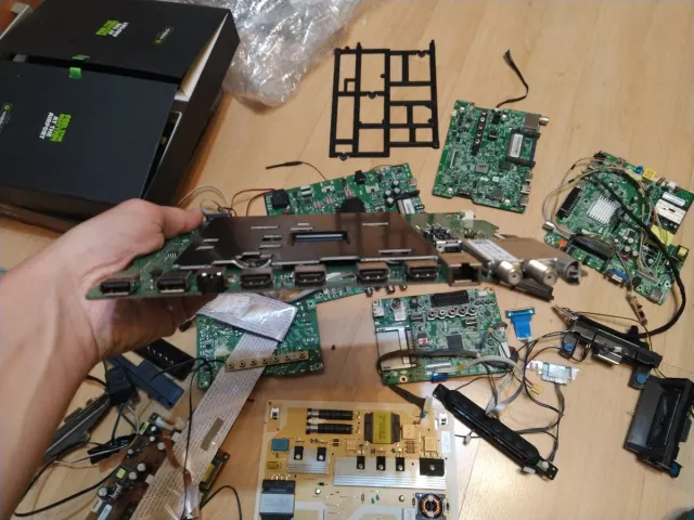 Gran lote de placas bases deTV