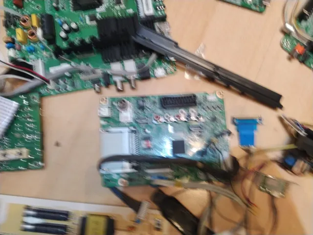 Gran lote de placas bases deTV