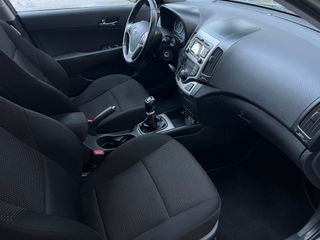 115€/Mes Hyundai i30 1.6CRDi 90cv 5p. 2012