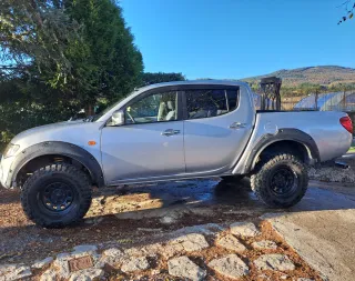 Mitsubishi L 200 2009