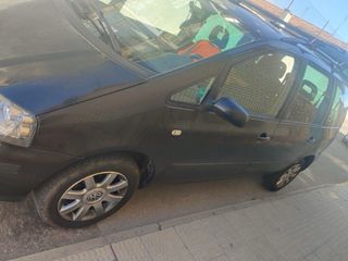 SEAT Alhambra 2005