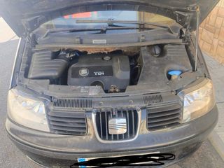 SEAT Alhambra 2005