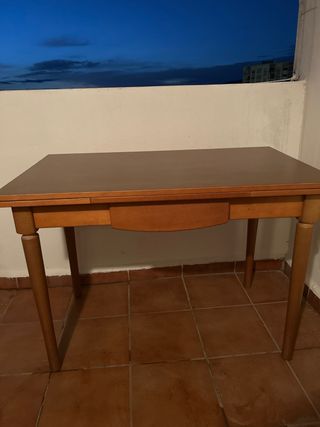 Mesa de cocina rústica y 2 sillas mesa extensible 
