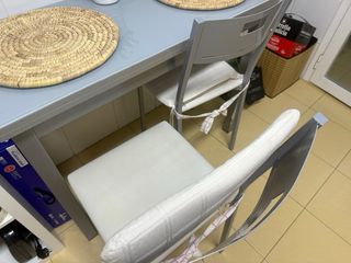 Mesa de cocina cristal y metal