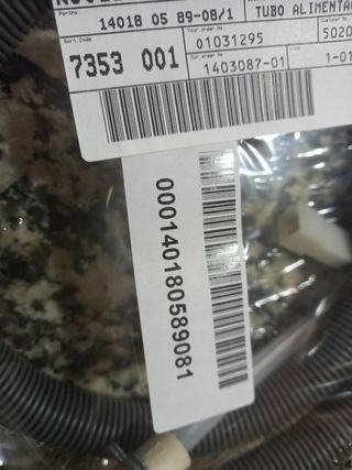 Tubo de entrada de agua para lavavajillas AEG