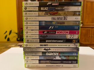 Xbox 360 Blanca con Mando y Juegos
