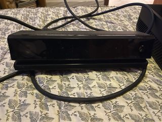 Xbox One 500GB con 4 mandos y Kinect