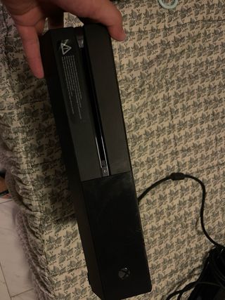 Xbox One 500GB con 4 mandos y Kinect