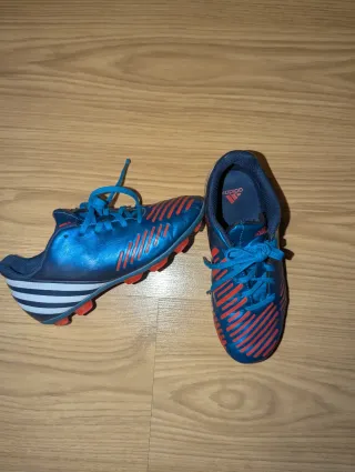 Botas de fútbol Adidas Tacos Azul/Rojo talla 33