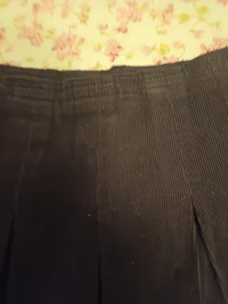 Falda de pana marrón Benetton