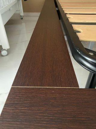 Cornice letto matrimoniale marrone