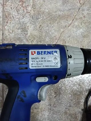 Taladro percutor batería Berner bacid 18V con carg