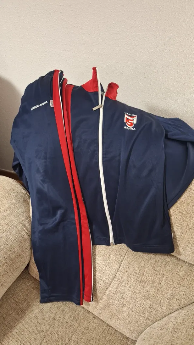 Chándal Mariano Serra Talla 16