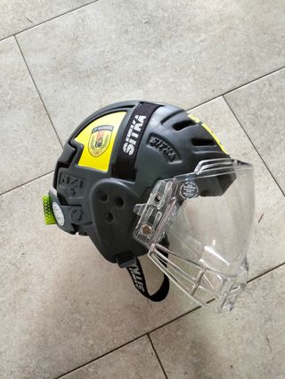 Casco de Hockey Certificado