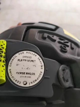 Casco de Hockey Certificado