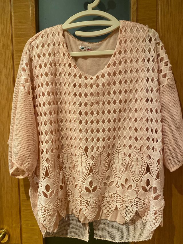 Blusa rosa de encaje talla única