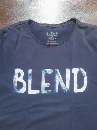 Camiseta azul marca Blend