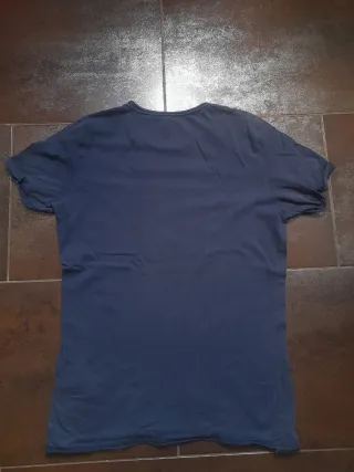 Camiseta azul marca Blend