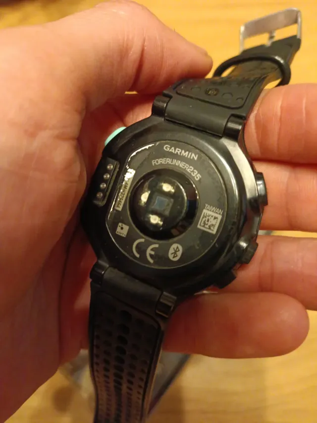 Garmin Forerunner 235