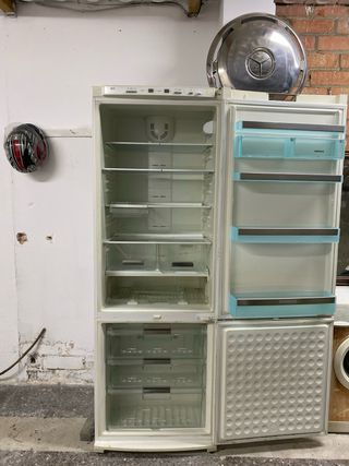 Nevera Siemens 2 metros, en buen estado 