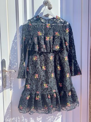 Vestido Zara encaje flores negro