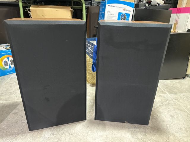 Altavoces SANYO LEER