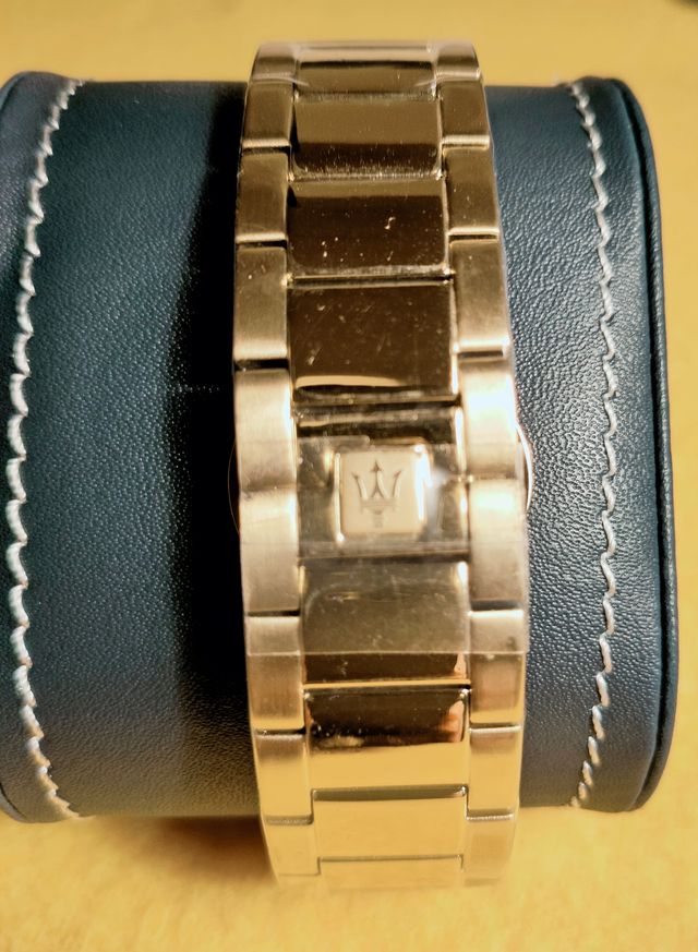 Reloj Maserati automático, dorado y azul
