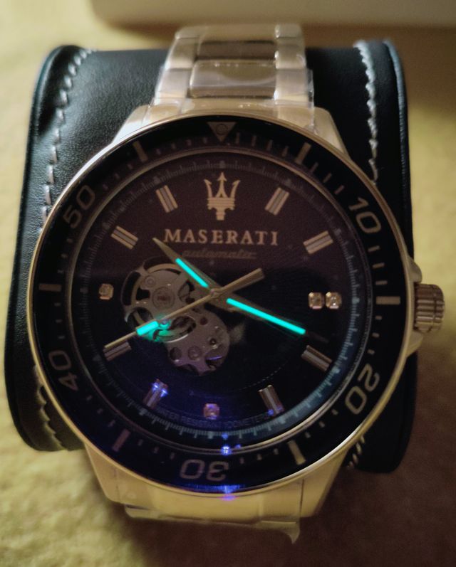 Reloj Maserati automático, dorado y azul