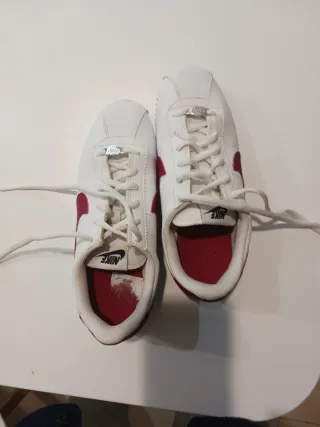 Zapatillas Nike Cortez Rojas y Blancas