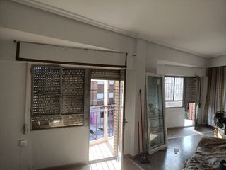 Montador de ventanas y puertas – Profesional, limp