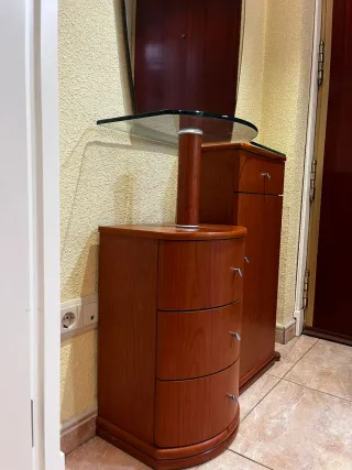 Mueble recibidor madera y cristal