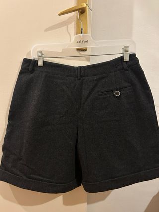 Bermudas de lana Burberry grises