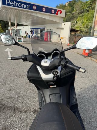 Yamaha XMAX 250 2012