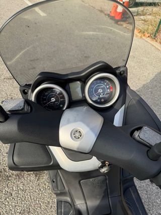 Yamaha XMAX 250 2012