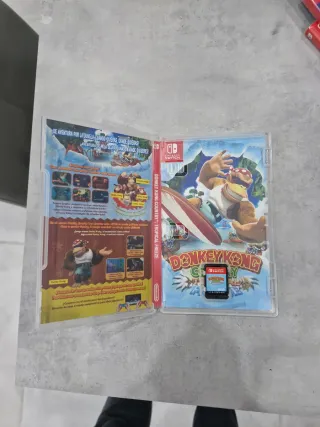 Donkey Kong Country Tropical Freeze Switch