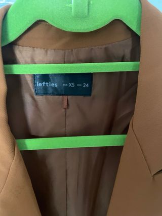 Chaleco traje Lefties naranja talla XS